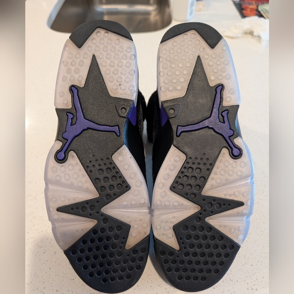 Jordan 6 Social Status - Picture 9 of 9